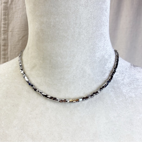 NWT 💎 SPARKLING HAZY FACETED SILVER BEADS SHIMMERING NECKLACE - Picture 4 of 9